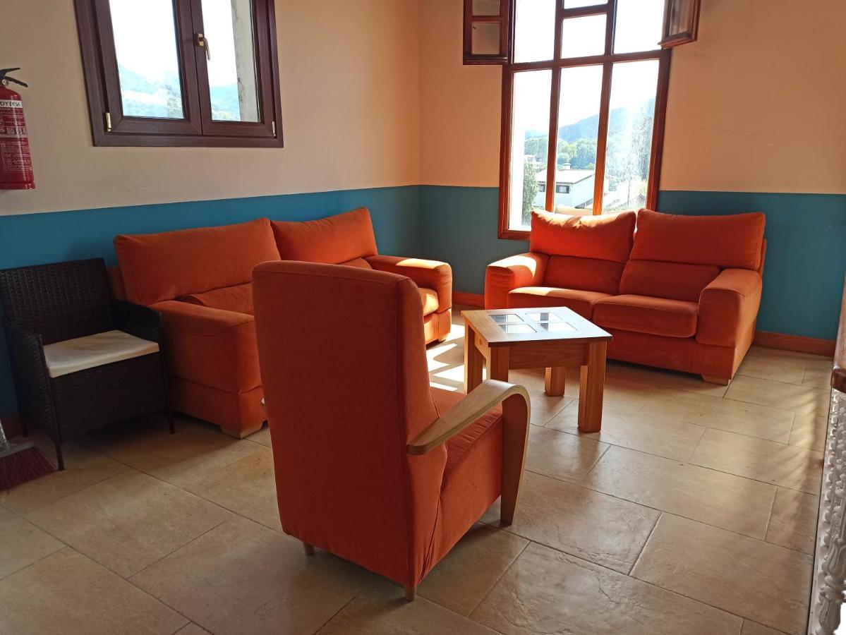 Hotel Güeñes Bagian luar foto