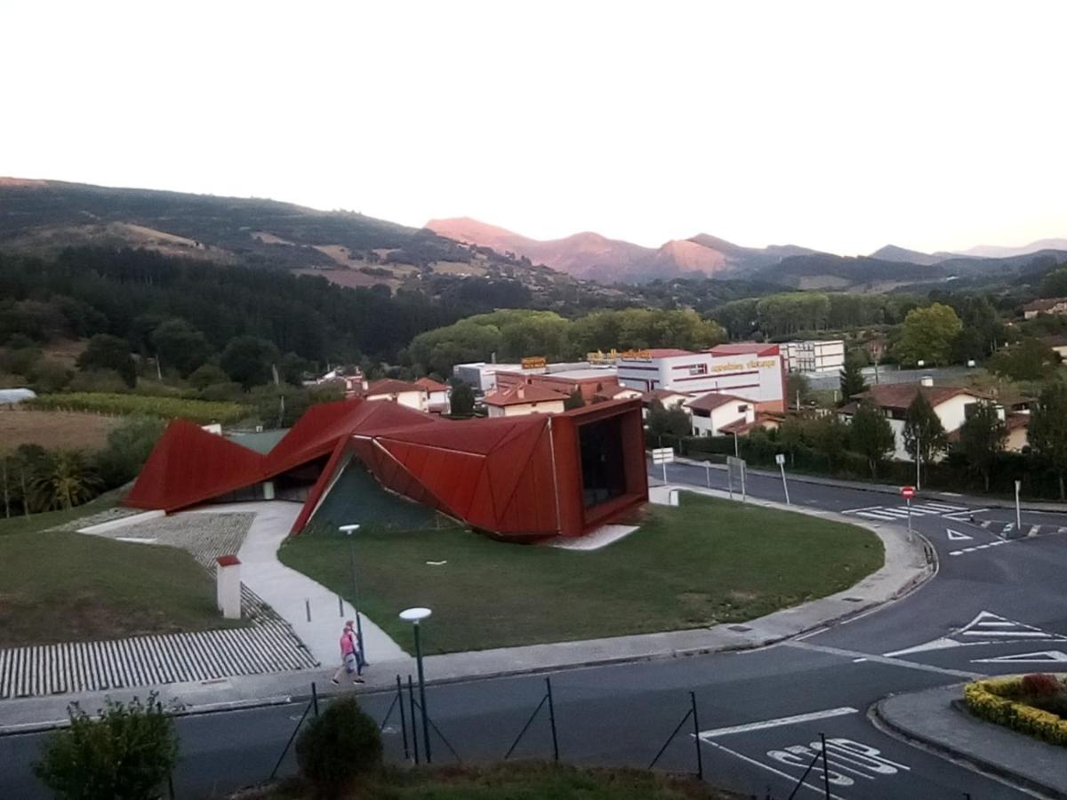 Hotel Güeñes Bagian luar foto
